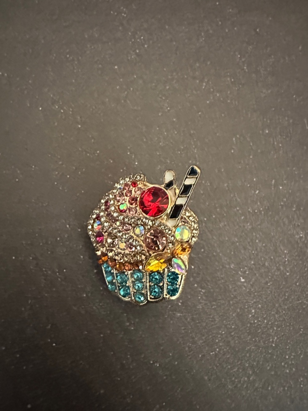 Crystal Cupcake Brooch Pin - Multicolor